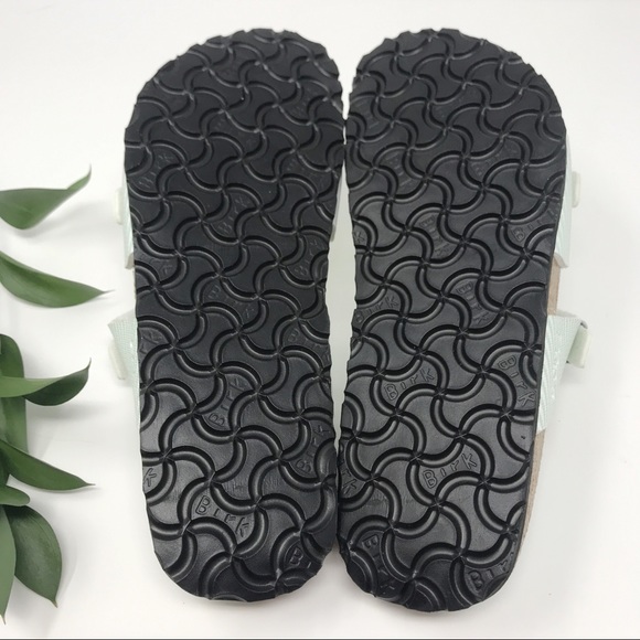 Birkenstock’s • Aziza Blue Seersucker • Size 38N - Picture 5 of 6